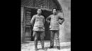 1938张国焘和毛泽东在延安。（图片来源：公有领域）