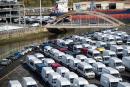 西班牙一港口等待装运的新制造车辆(ANDER GILLENEA/AFP via Getty Images)