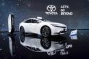 丰田去年7月展出的插电式混合动力汽车（YASUYOSHI CHIBA/AFP via Getty Images）