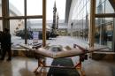 2025年11月12日，在德黑兰举行的导弹和无人机技术展览会上，一架新型“沙赫德-161”无人机亮相。（图片来源：ATTA KENARE/AFP via Getty Images）