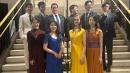 2026年7月22日，神韵艺术家Emily Pan、Rachel Chen，Lilian Parker和Angela Lin（前排，从左至右）；神韵艺术家Jesse Browde、Lucas Browde、Leeshai Lemish（主持人）、Jisung Kim、Jared Ren和William Li（后排，从左至右）在美国国会大厦出席记录片《坚不可摧》（Unbroken:The Untold Story of Shen Yun）的特别放映活动。（图片来源：杨浩/看中国）
