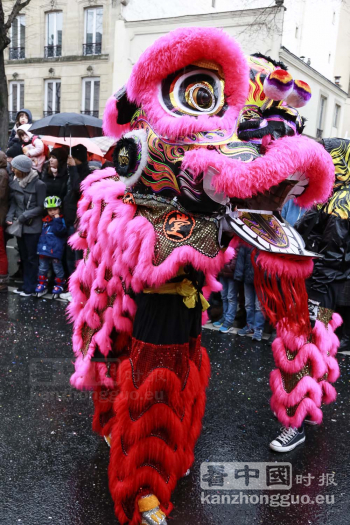 巴黎13区欢庆中国新年游行组图(图组3)