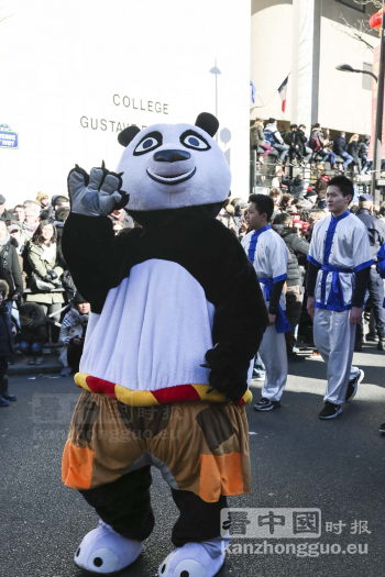 巴黎13区新年彩妆大游行(图组3)