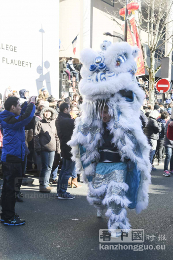 巴黎13区新年彩妆大游行(图组3)