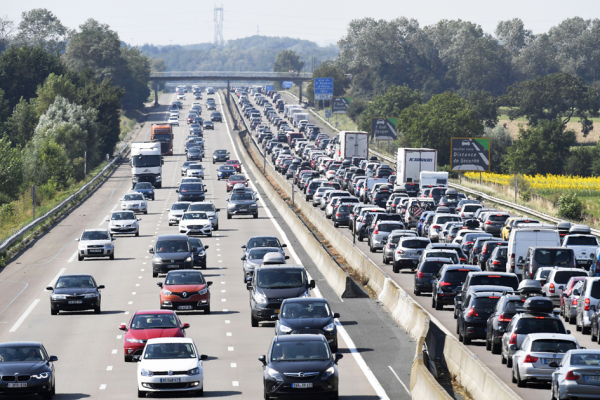 11月17日,法国多地将出现大规模的堵路游行。(AFP/Getty Images)