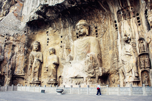 龙门石窟(公有领域)