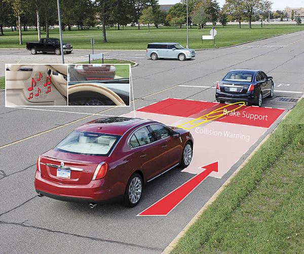 自动紧急制动系统(AEB),是指车辆在行驶中,如车辆遇到突发危险情况,或与前车及行人距离小于安全距离时,主动进行刹车,避免或减少追尾等碰撞事故的发生。(Ford Motor Company / 维基百科)