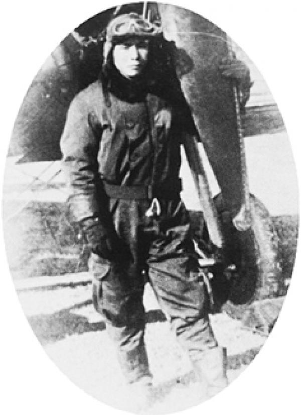 当事飞行员西开地(维基百科)