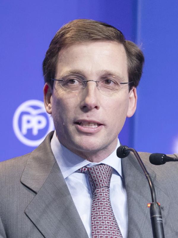 马德里新任市长阿尔梅达（Up and Go／维基百科）