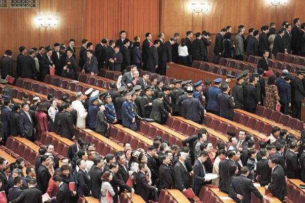参加两会的代表们。 (AFP/Getty Images)