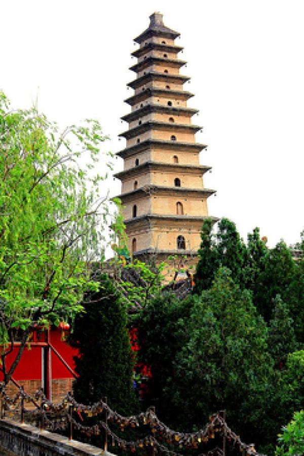 普救寺中的莺莺塔(公有领域)