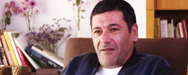 骗子凭着一个矽胶面具假冒法国高官,骗得大约8000万欧元!(视频截图)