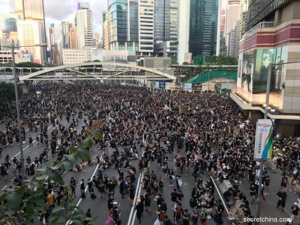 港人“七一”反送中