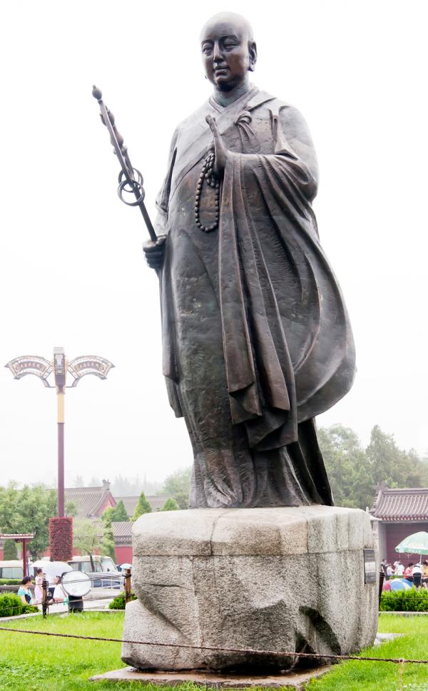 位於西安大雁塔前的玄奘雕像（公有领域）