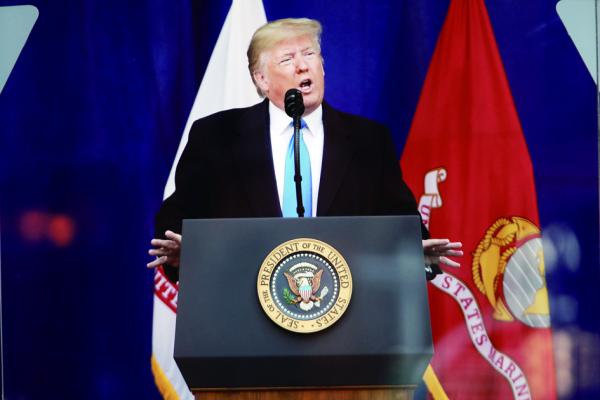 川普总统在纽约第100届老兵节纪念仪式上致辞。（Getty Images）