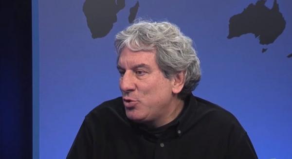 亚当斯(图片来源:youtube视频截图)