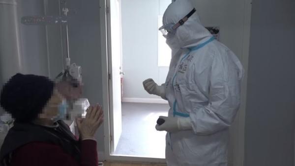 根据武汉大学人民医院团队近期的研究发现,女性在感染武汉肺炎之后,表现出不同于男性的特征,除了症状较轻之外,潜伏期也更长。(图片来源:视频截图)