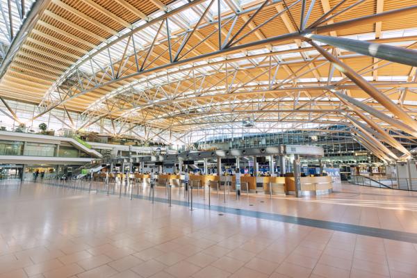 3月29日，由于疫情影响，德国汉堡机场空空如也。（123RF）