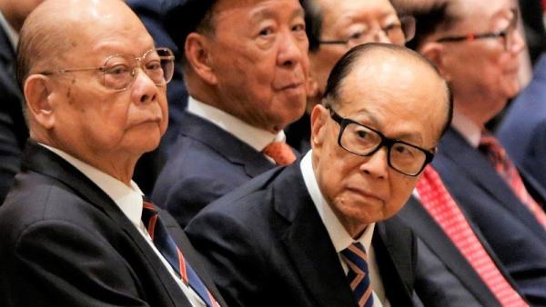 香港首富李嘉诚(BOBBY YIP/AFP/Getty Images)