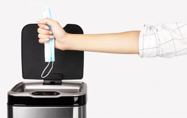 一次性医用口罩、手套、消毒纸巾,给环境带来破坏。(123RF)