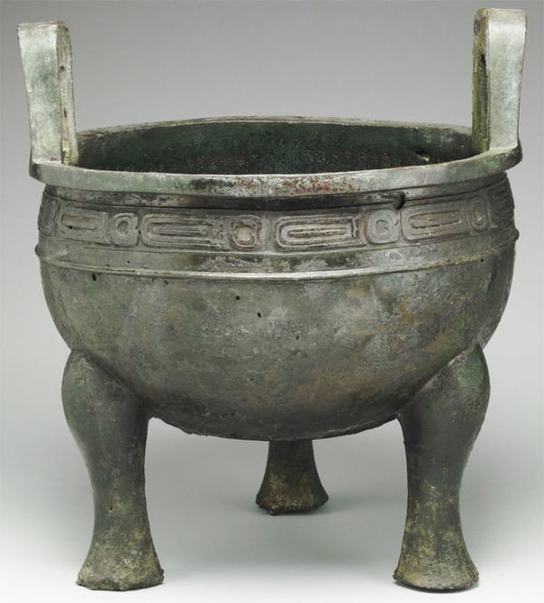 西周宣王年间所铸造的青铜鼎—毛公鼎。(公有领域)