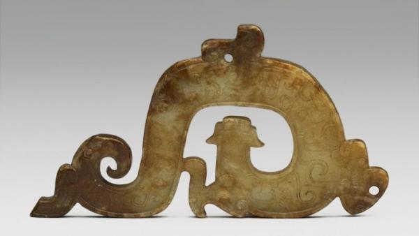 战国 螭虎纹佩 (图片来源:国立故宫博物院)