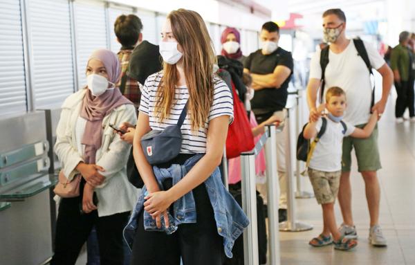 德国机场游客(Adam Berry/Getty Images)