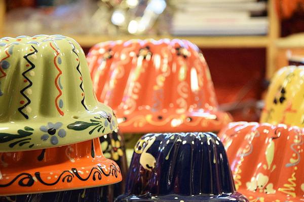 制作阿尔萨斯奶油圆蛋糕的模具（0x010C/维基百科CC BY-SA 4.0）