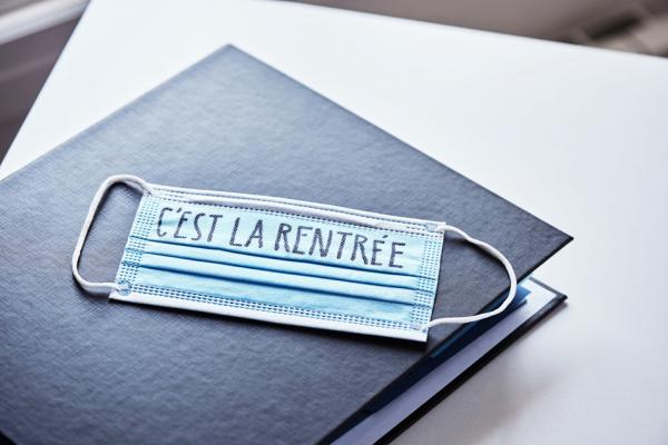 9月初开学,20多所学校或班级因为出现感染病例而关闭或停课。(123RF)