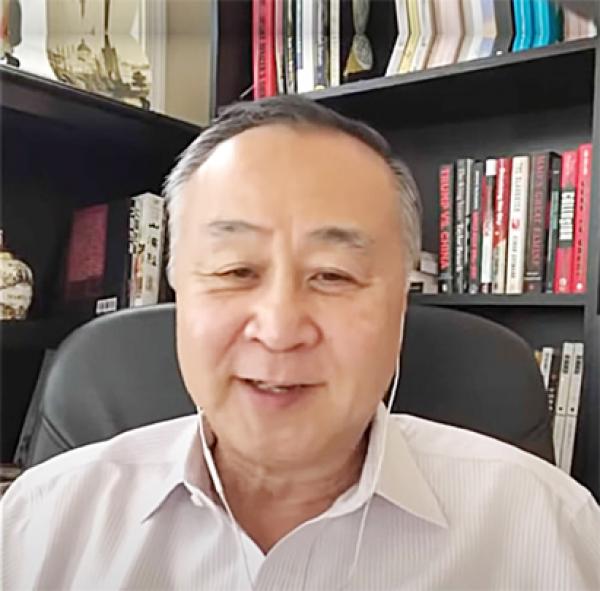 在海外爆料的香港实业家袁弓夷