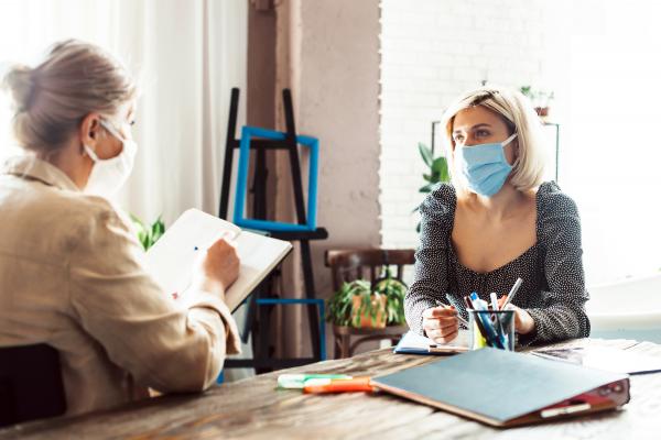 政府表明只要工作性质允许,必须全面执行远程办公。(123RF)