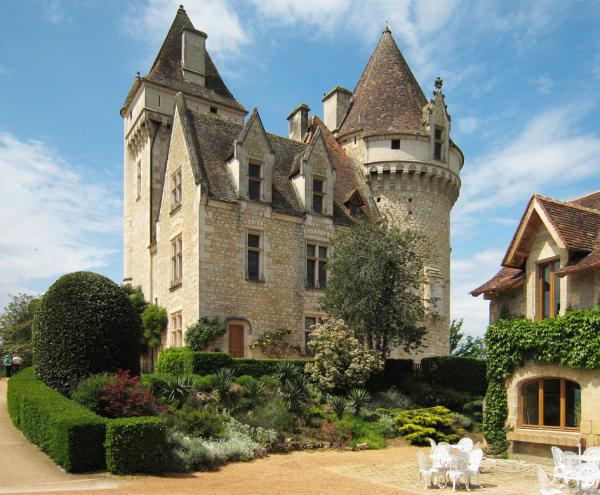 米兰德斯城堡具有新哥特式风格的一面(Manfred Heyde/Wikipedia/CC BY-SA 3.0)