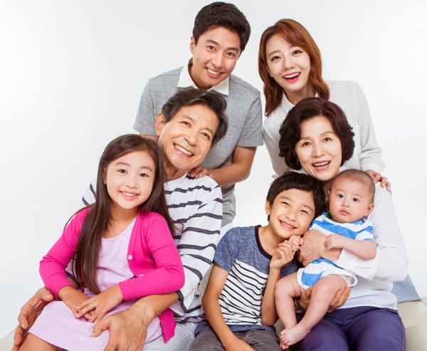 中国自古就很重视“子女孝顺、夫妻互敬、家庭合睦”。(123RF)