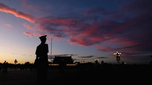 二十大前内斗激烈,中纪委三天急打两“虎”。(图片来源: Getty Images)