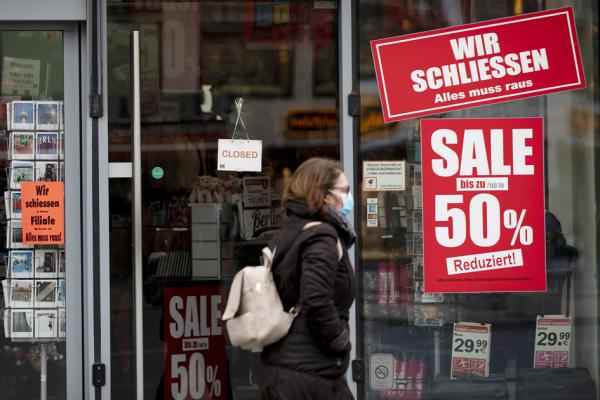 2月4日,德国第二波封锁期间,一商店关门停业。(Maja Hitij/Getty Images)