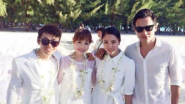 网友起底佟丽娅和陈思诚当年婚礼的照片,意外发现一个惊人的巧合,当时的婚礼见证人竟是:王宝强与马蓉、董璇与高云翔,这两对夫妻均已离异。