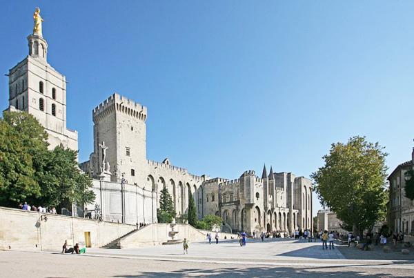 阿维尼翁教宗宫(Jean-Marc Rosier/Wikipedia/CC BY-SA 3.0)