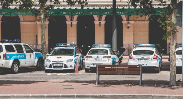 西班牙警车（123RF）