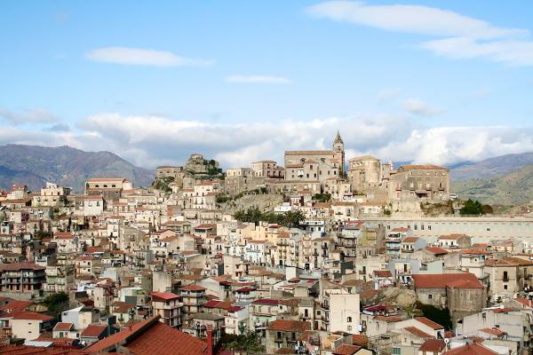 西西里岛上的小镇卡斯蒂利亚(Salvo Curcuruto/Wikipedia/CC BY-SA 2.0)