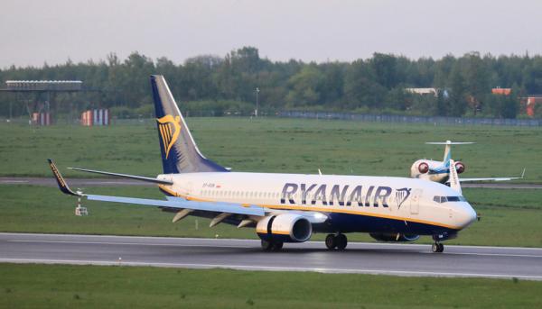 瑞安航空公司的FR4978航班客机,摄于2021年5月23日。( PETRAS MALUKAS/AFP via Getty Images)