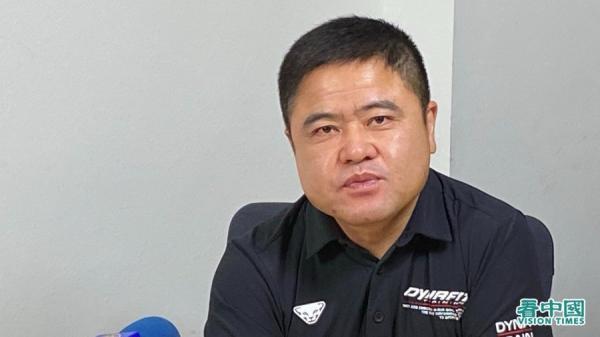 中国酷吏举报清算中心(CTOWC)负责人、曾任职于黑龙江省鸡西市和鹤岗市副市 长的李传良。(摄影:邢亚男/看中国)