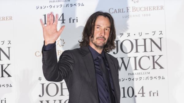 基努李维认为慷慨的生活,是享受时间,不是金钱。(图片来源:Yuichi Yamazaki/Getty Images)