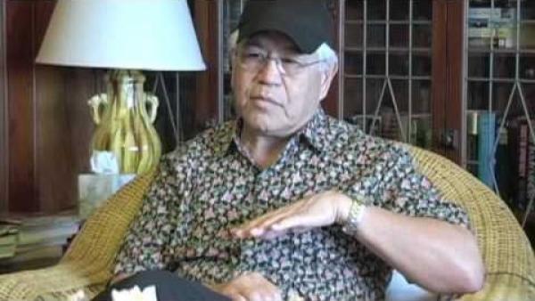 世上最奇治疗，他隔墙治愈整牢房犯罪精神病患（图片来源：视频截图）