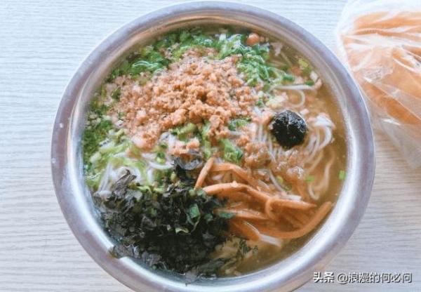 (图片来源:浪漫的何必问)