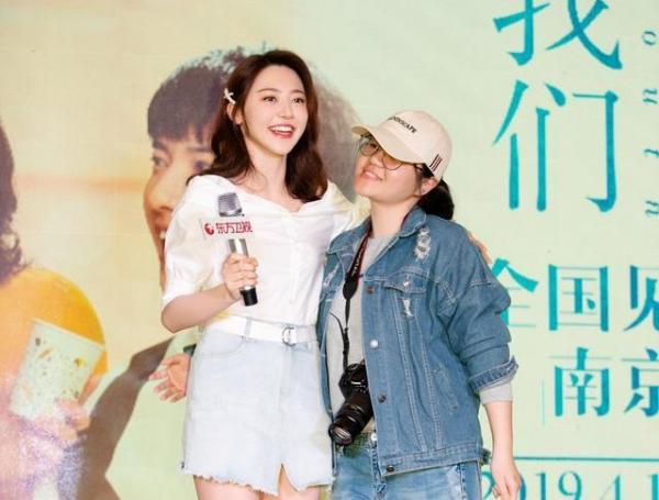 东方卫视的综艺节目《趁我们还年轻》。（图片来源：翻拍网图）