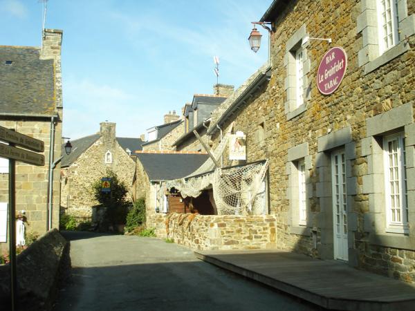 挂着渔网的房屋(Moustachioed Womanizer/Wikipedia/CC BY-SA 3.0)