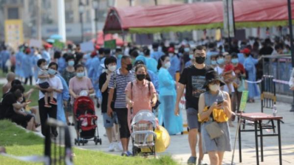 四川省成都市发现疑似“超级传播者”病例传染多人，确认是Delta病毒，接触的环境都被验出了Delta病毒样本。（图片来源：Getty Images)