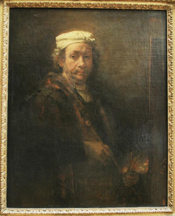 这是画家伦勃朗•凡•雷因1660年时的自画像,此时的画家年事已高,但由于事业不顺,家境日渐贫困,生活艰难,其作品不再平滑光亮,用色也愈加深暗沉重。作品凸显了画家此时的内心世界和艰难的生活条件。(现藏于法国卢浮宫)