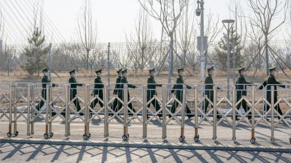 中共军方士兵(图片来源:David Ramos/Getty Images)