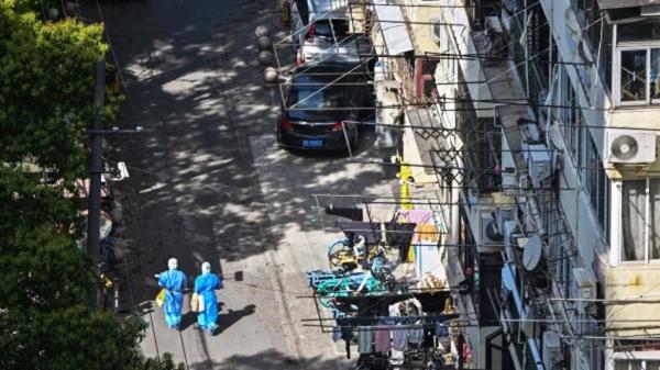 疫情下的上海(Hector Retamal/AFP via Getty Images)